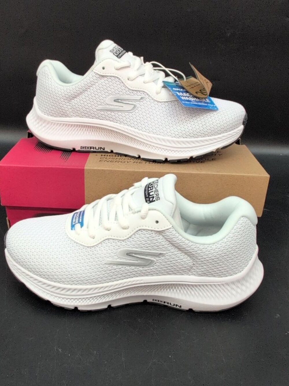 Skechers Go Run Consistent 2.0 Engaged Women's Athletic Shoes US 6.5 White black